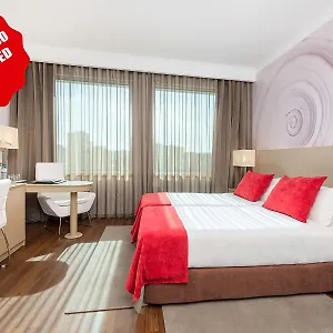 Melia Oriente מלון