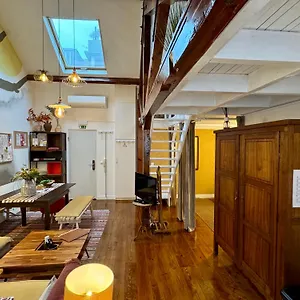 With Mezzanine Rua Da Moeda Apartamento